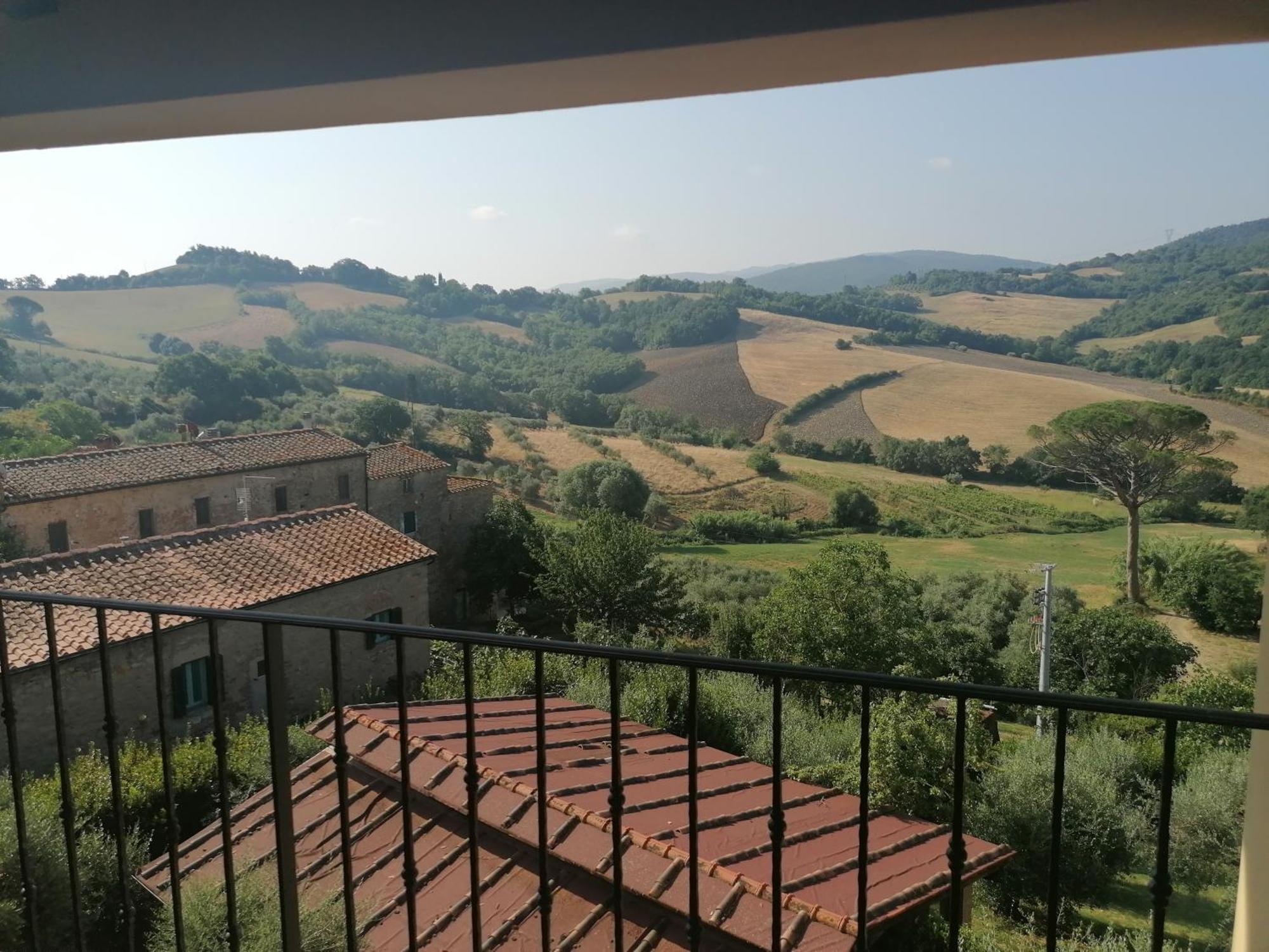 Residence Il Monastero Pomarance Buitenkant foto